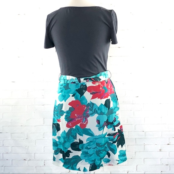 3/$19 The Limited Mixed Media Belted Floral Dress - Picture 5 of 7